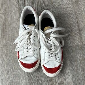 Nike White and Red Low-Top Sneakers